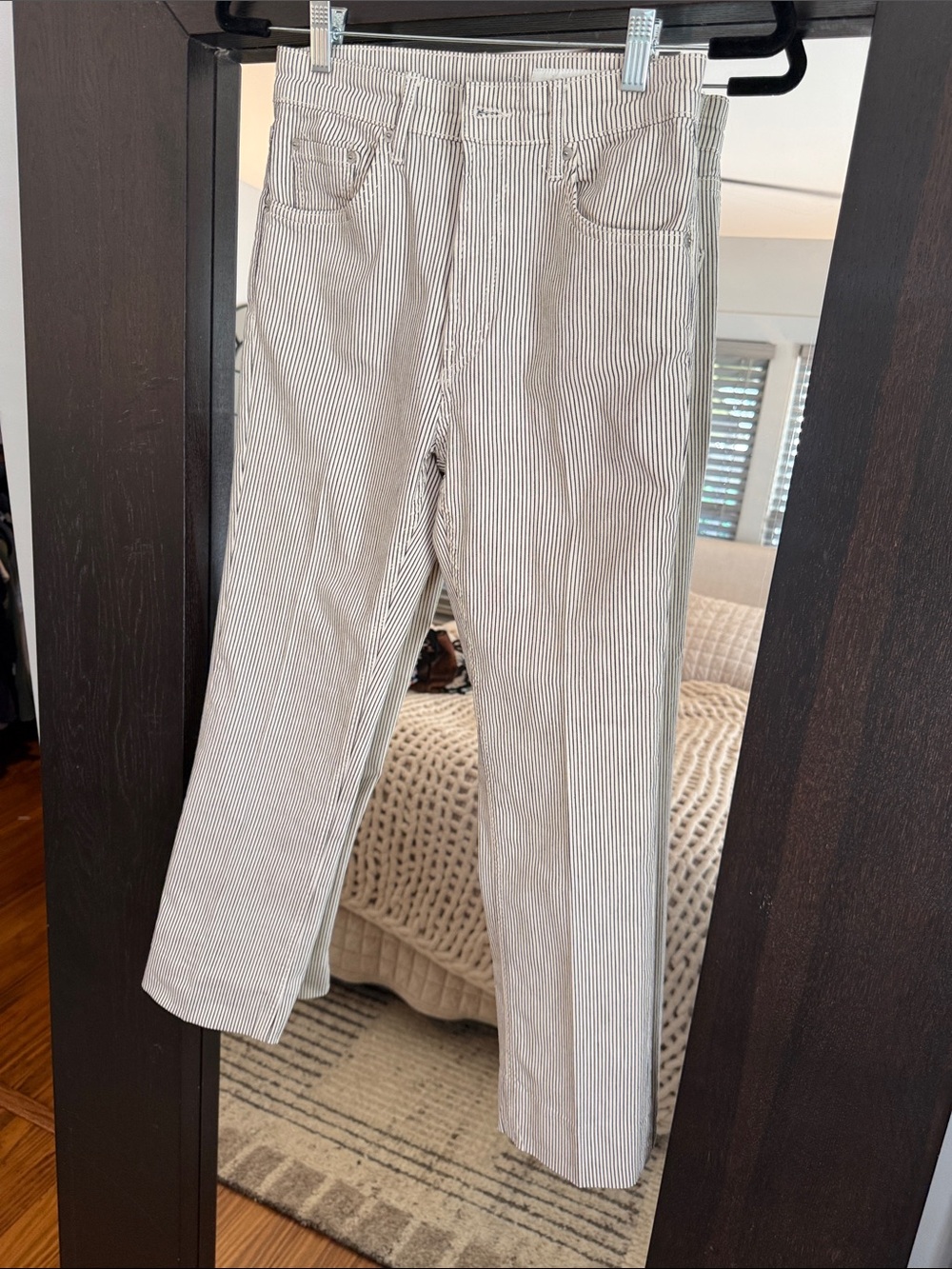 Zara women's  Slim Straight Pinstripe Pants in Cream and Black